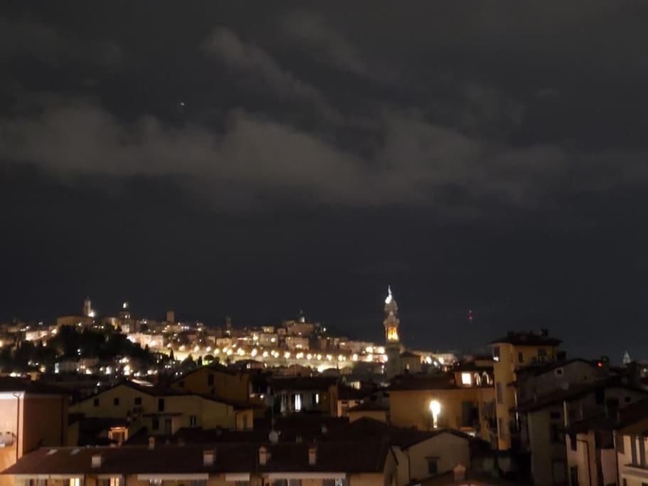 "La Me Ca" Intero Appartamento In Centro Con Vista Sui Colli Бергамо Екстериор снимка